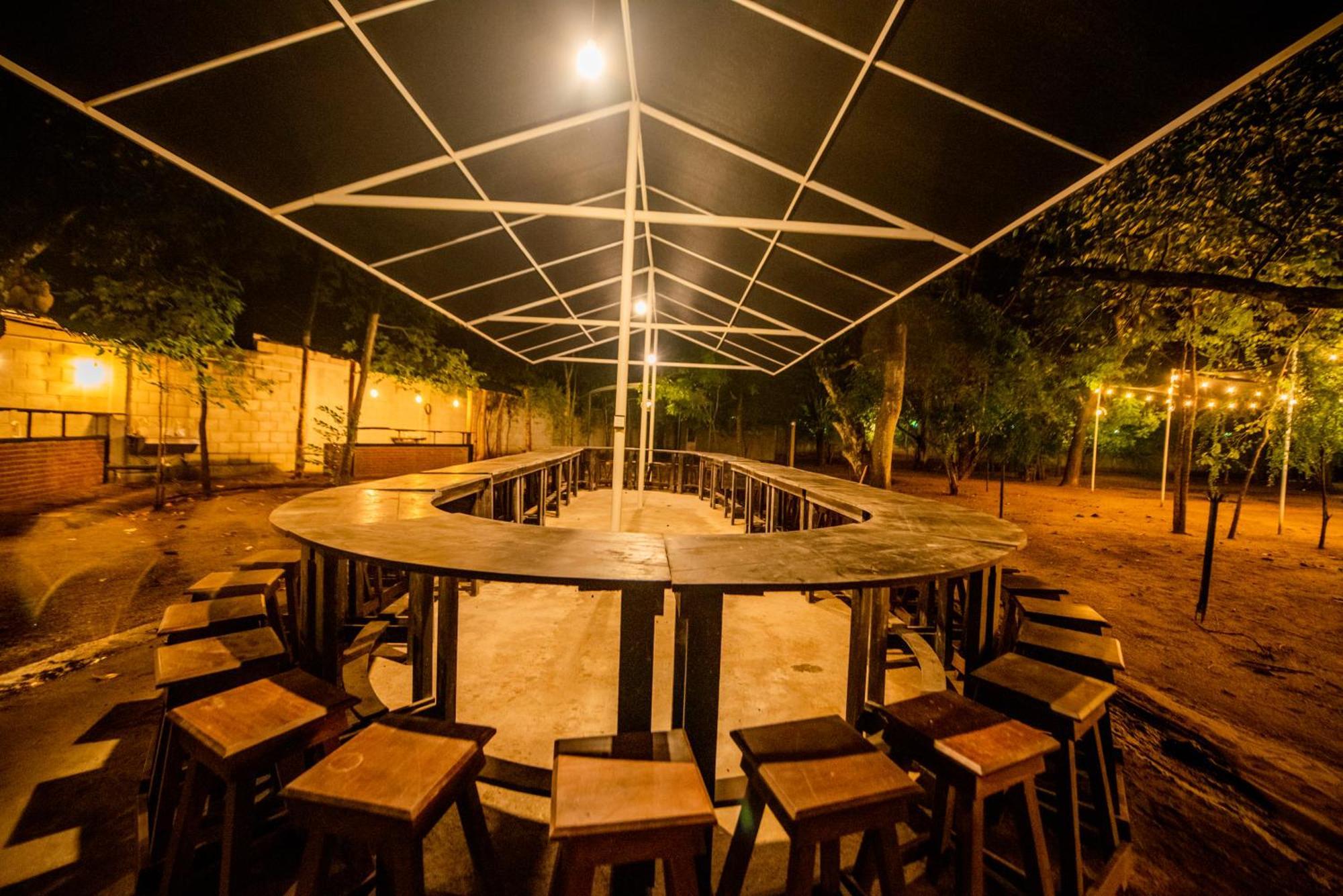 C B S Resort Udawalawe Eksteriør bilde