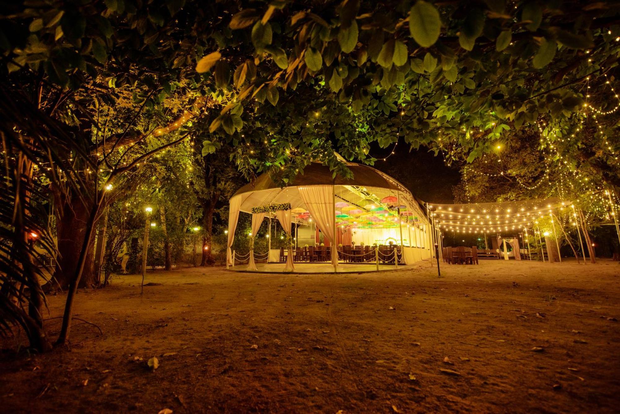 C B S Resort Udawalawe Eksteriør bilde
