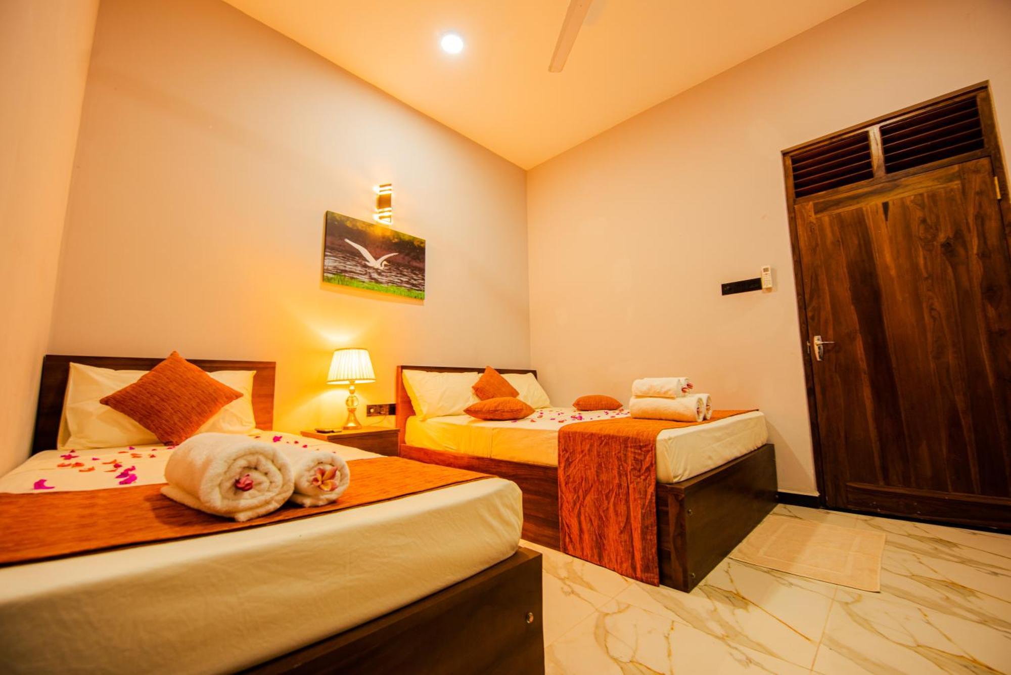 C B S Resort Udawalawe Eksteriør bilde