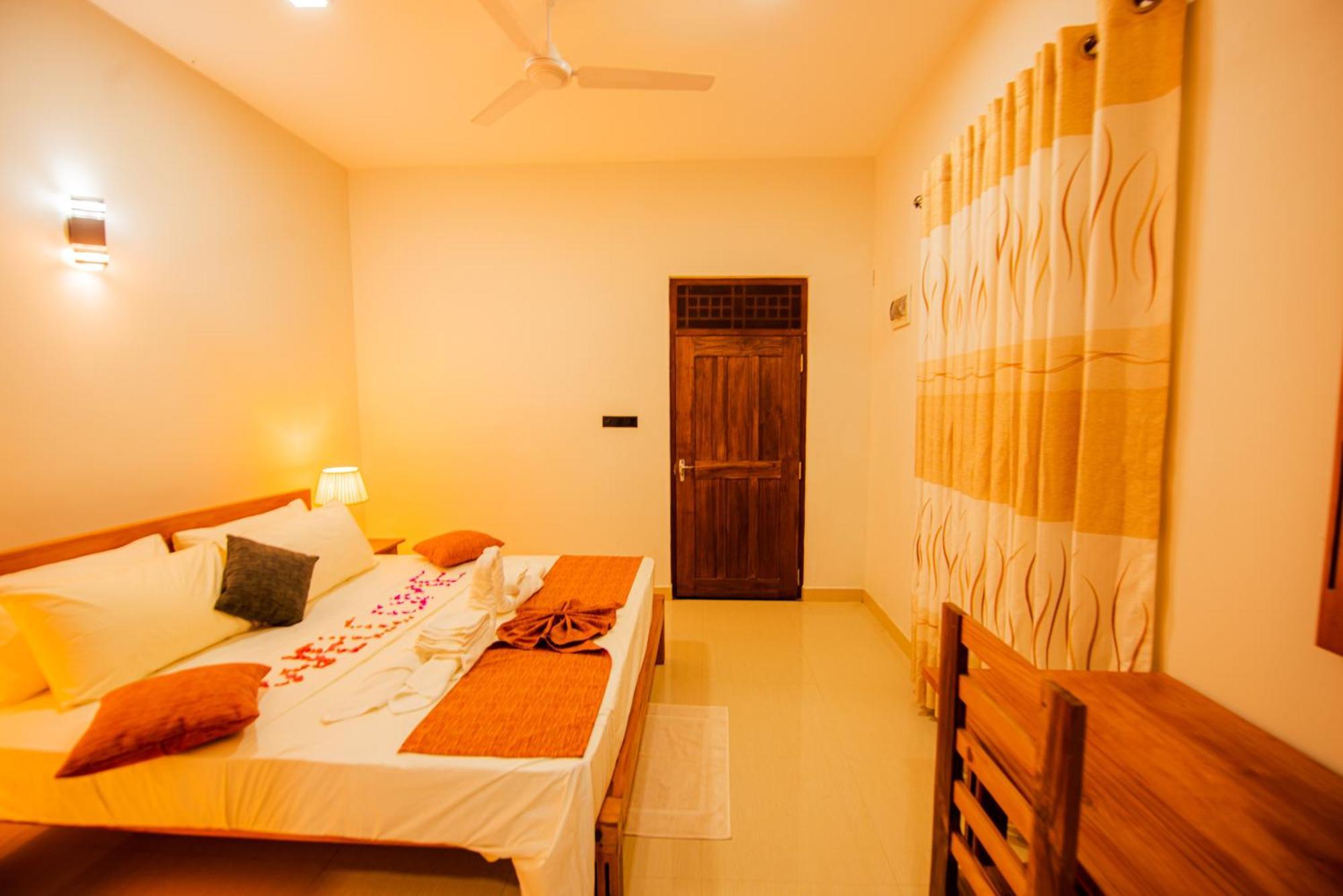 C B S Resort Udawalawe Eksteriør bilde